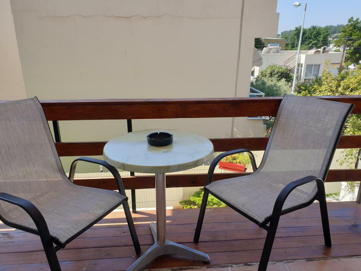 J Living Apartment Кавала Екстериор снимка